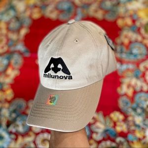 Milunova Nutjob dad hat in tan